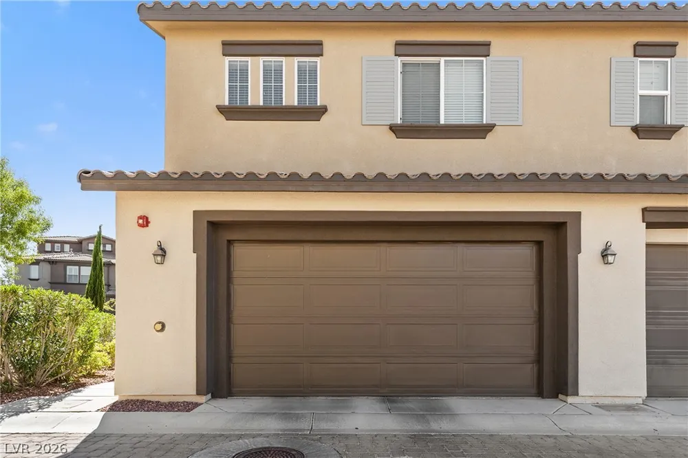 1560 Plaza Centre Drive #101 Las Vegas, NV 89135