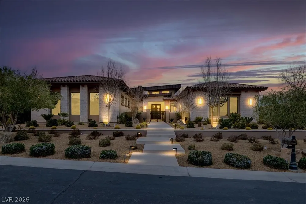 20 Pebble Hills Court Las Vegas, NV 89141