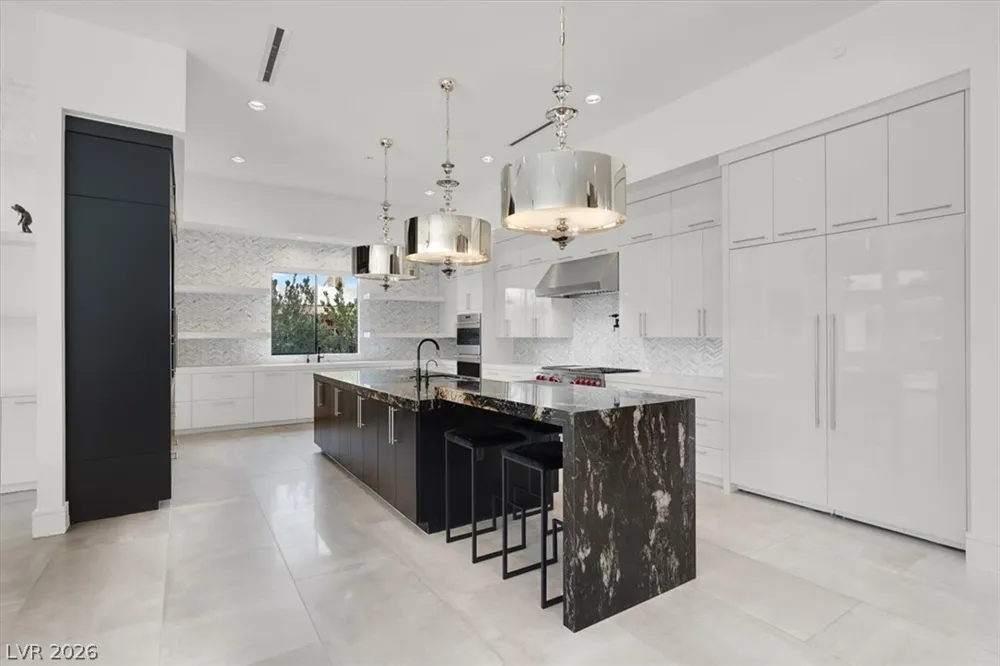 20 Pebble Hills Court Las Vegas, NV 89141