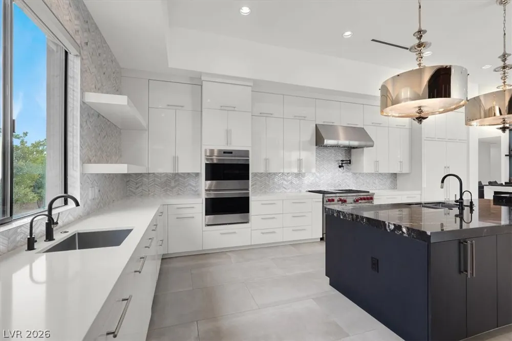 20 Pebble Hills Court Las Vegas, NV 89141