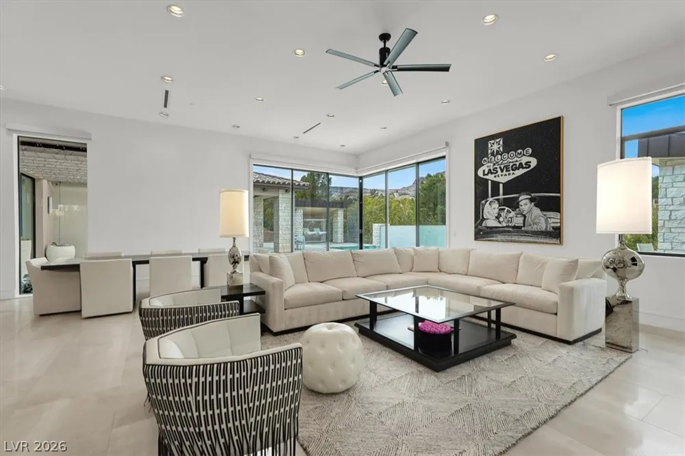 20 Pebble Hills Court Las Vegas, NV 89141