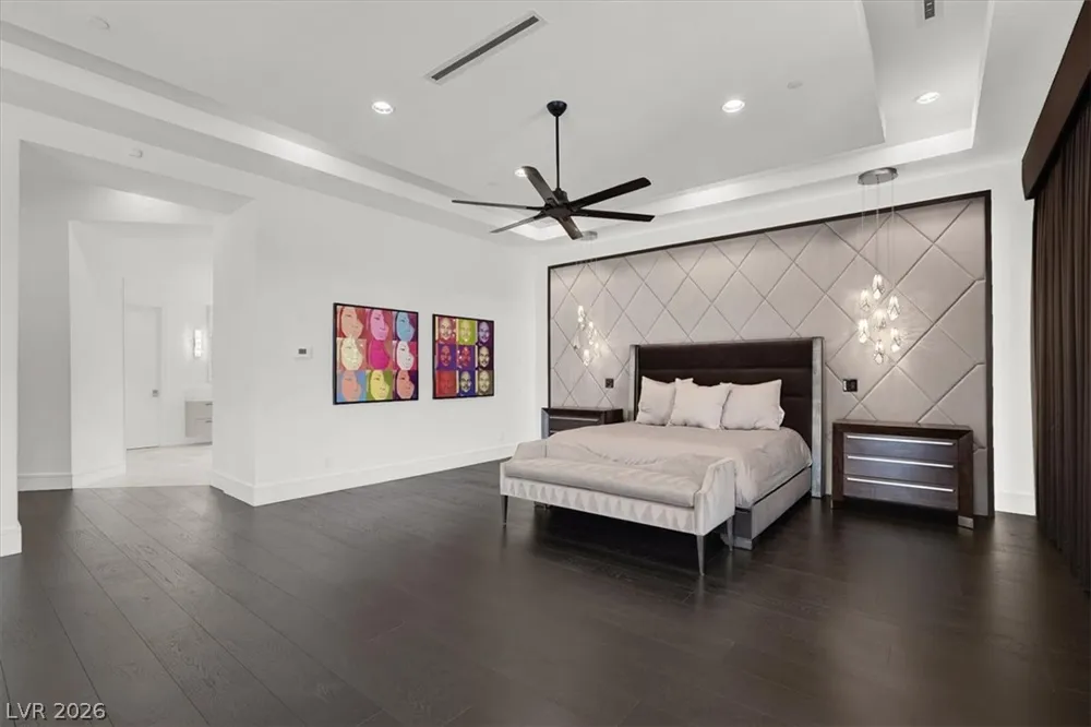 20 Pebble Hills Court Las Vegas, NV 89141