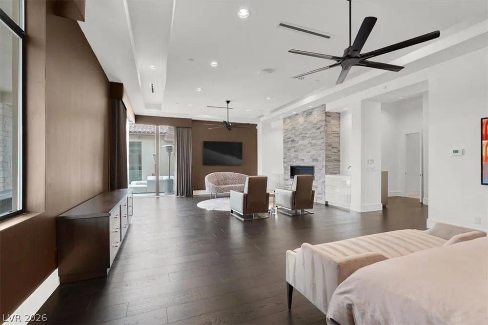 20 Pebble Hills Court Las Vegas, NV 89141
