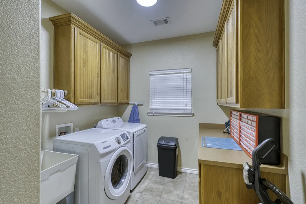 809 Skyline Drive Kingsland, TX 78639