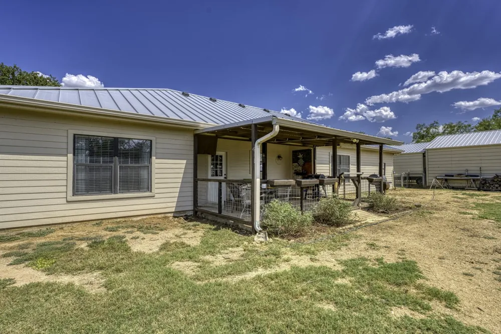 809 Skyline Drive Kingsland, TX 78639