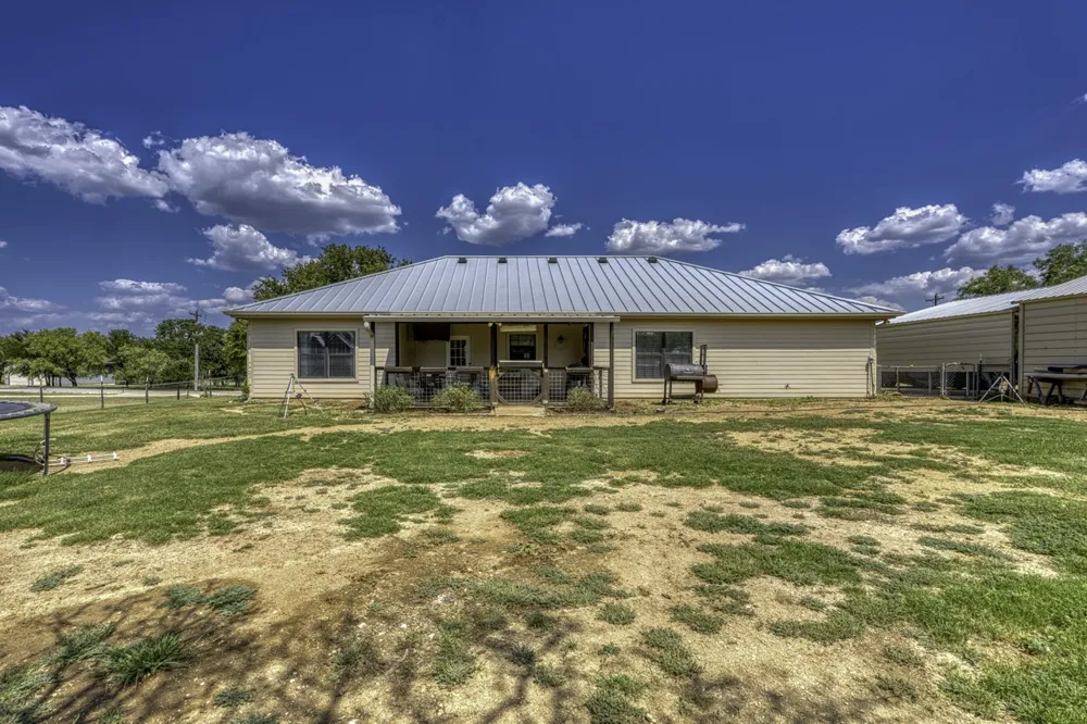 809 Skyline Drive Kingsland, TX 78639