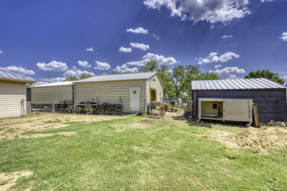 809 Skyline Drive Kingsland, TX 78639