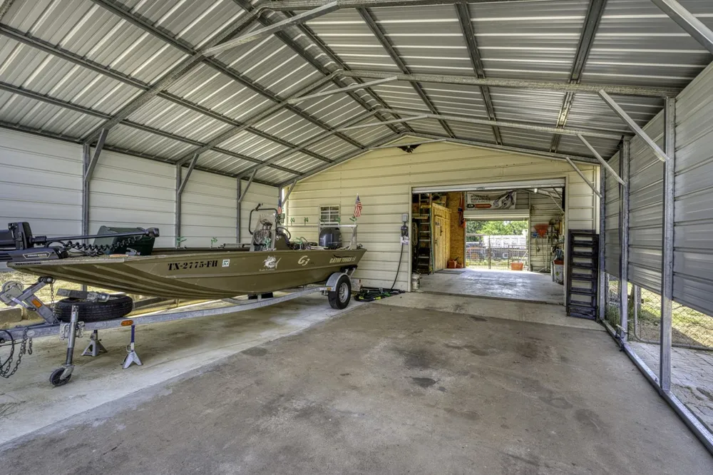 809 Skyline Drive Kingsland, TX 78639