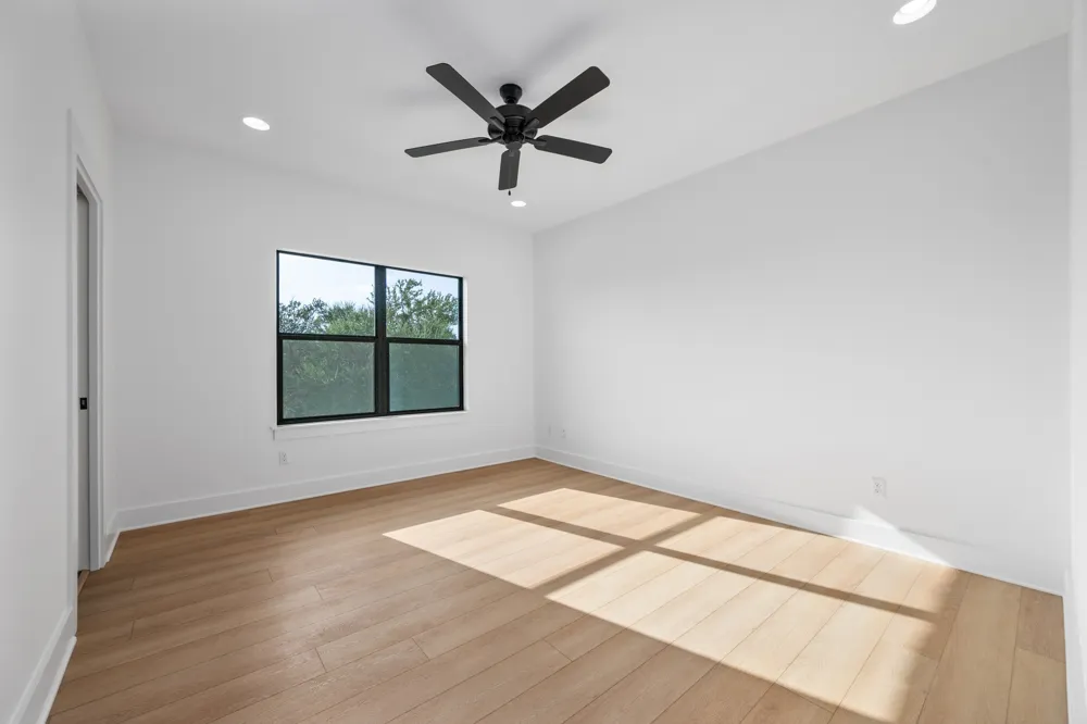 112 Davis Lane Georgetown, TX 78633