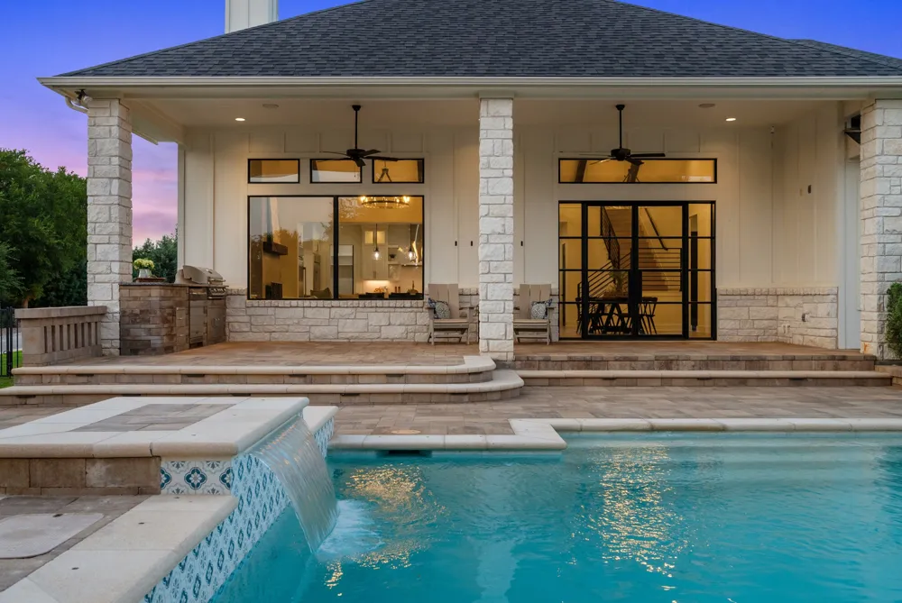 112 Davis Lane Georgetown, TX 78633