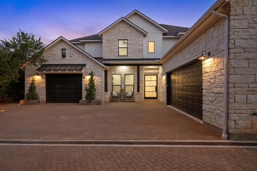 112 Davis Lane Georgetown, TX 78633