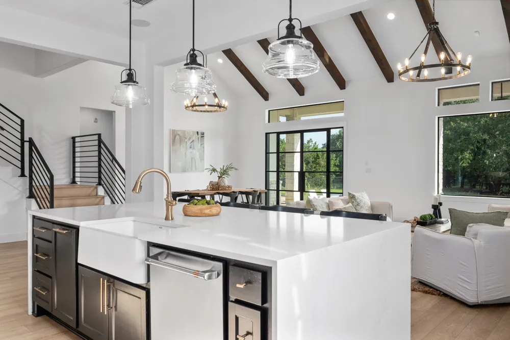 112 Davis Lane Georgetown, TX 78633