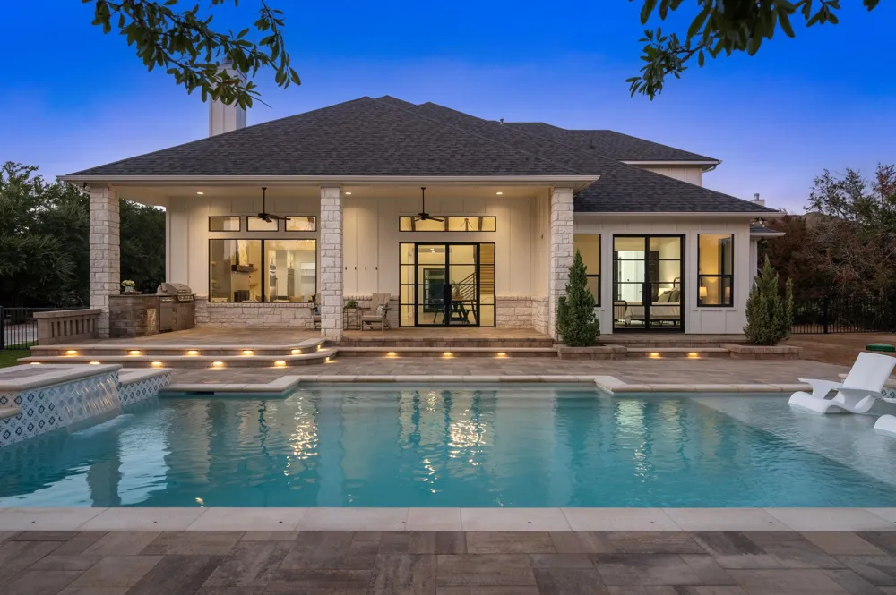 112 Davis Lane Georgetown, TX 78633