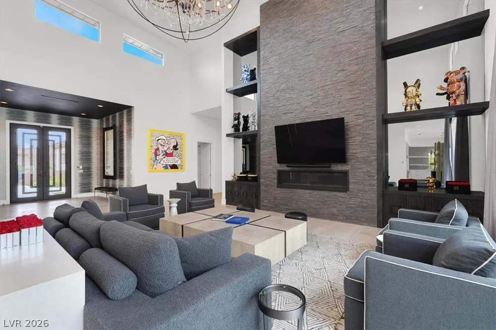 20 Pebble Hills Court Las Vegas, NV 89141
