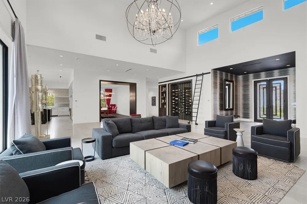 20 Pebble Hills Court Las Vegas, NV 89141