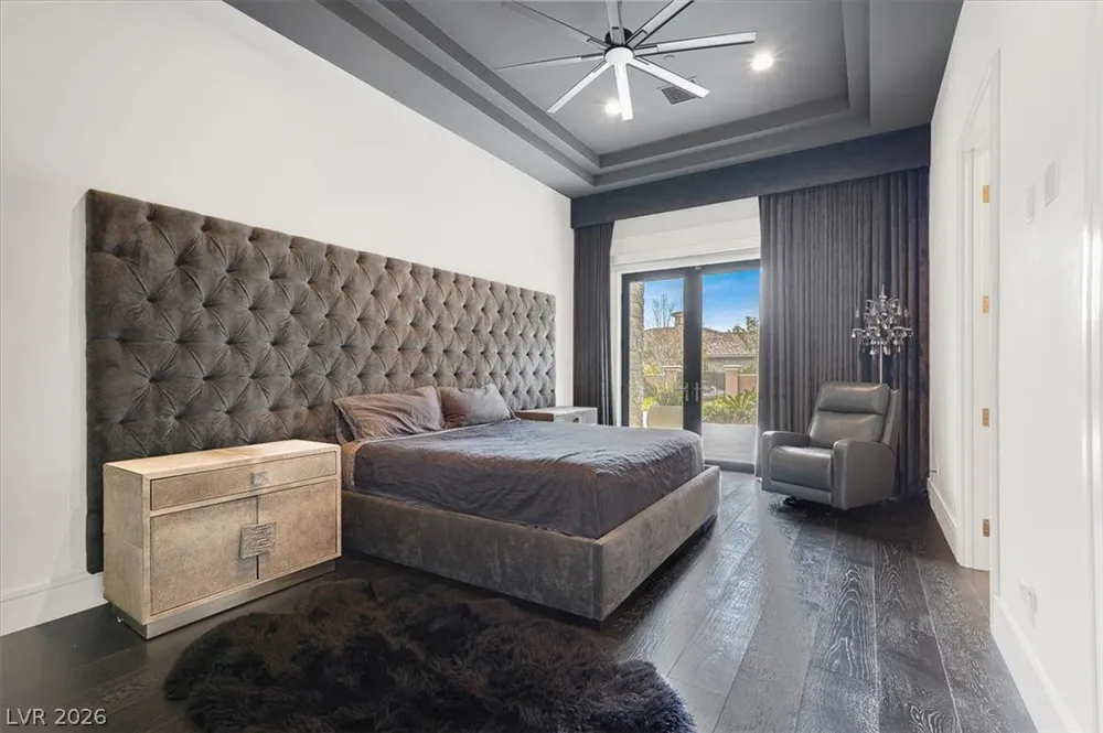 20 Pebble Hills Court Las Vegas, NV 89141
