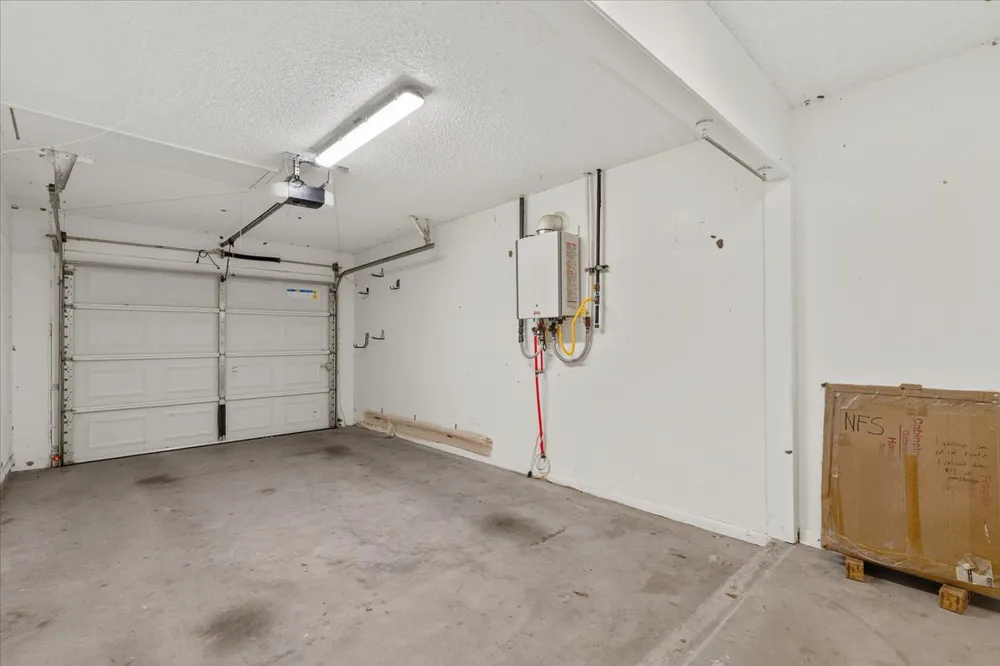 1415 NE Whitehead Street Smithville, TX 78957