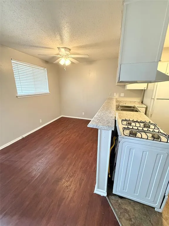 308 E 34th Street #201 Austin, TX 78705