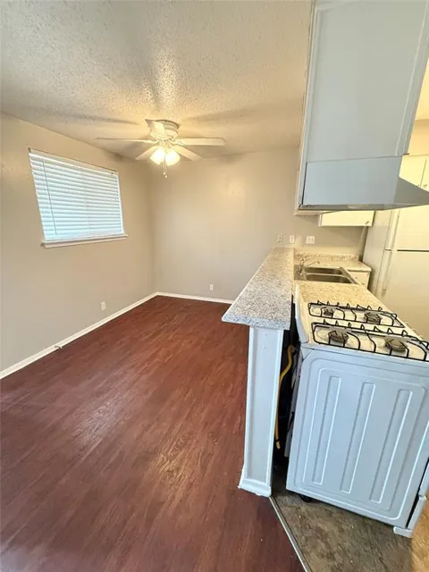 308 E 34th Street #201