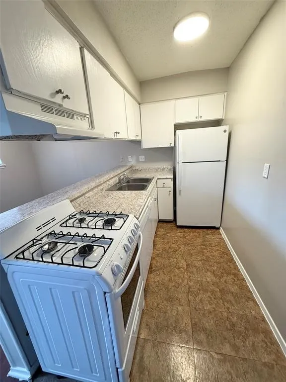 308 E 34th Street #201 Austin, TX 78705