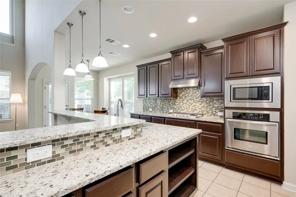 4211 Oldenburg Lane Cedar Park, TX 78613