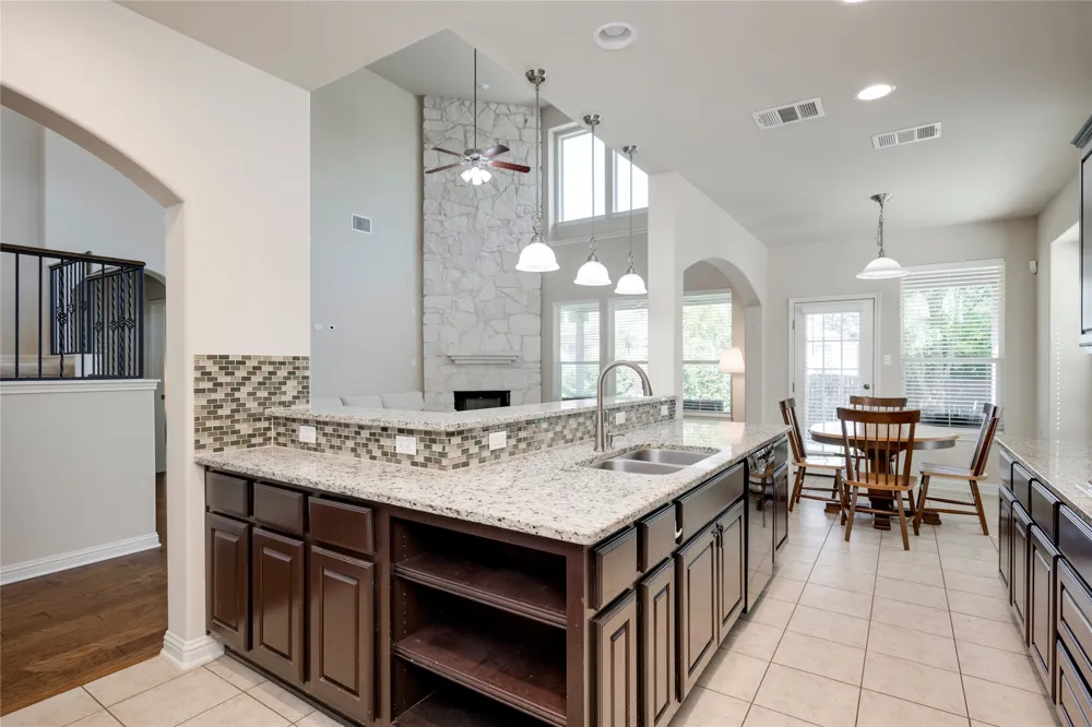 4211 Oldenburg Lane Cedar Park, TX 78613