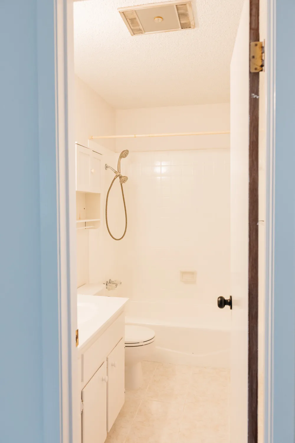 10410 Leaning Willow Drive Austin, TX 78758