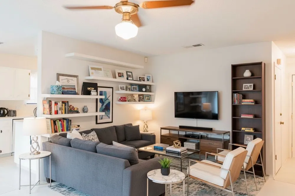 10410 Leaning Willow Drive Austin, TX 78758
