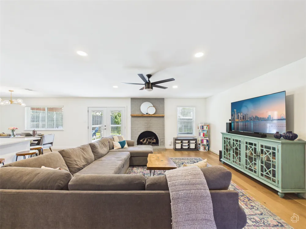 2706 Grennock Drive Austin, TX 78745