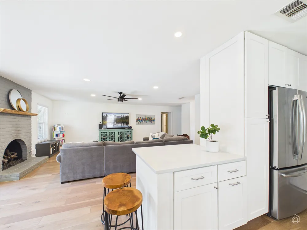 2706 Grennock Drive Austin, TX 78745
