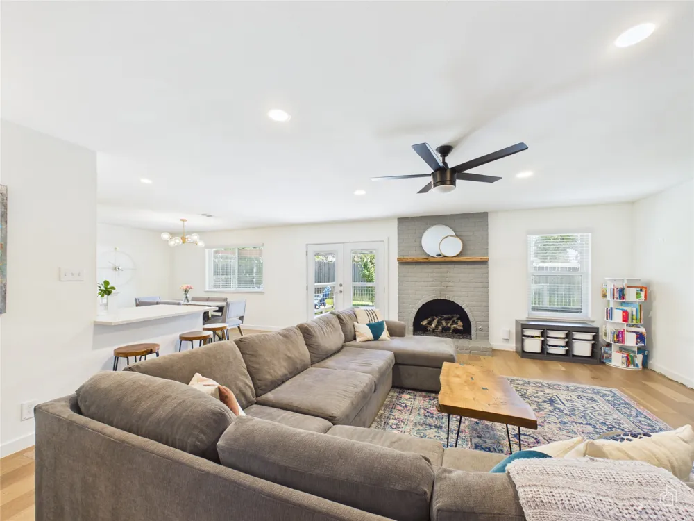 2706 Grennock Drive Austin, TX 78745