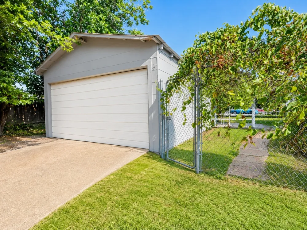 340 Ackerman Street Rockdale, TX 76567