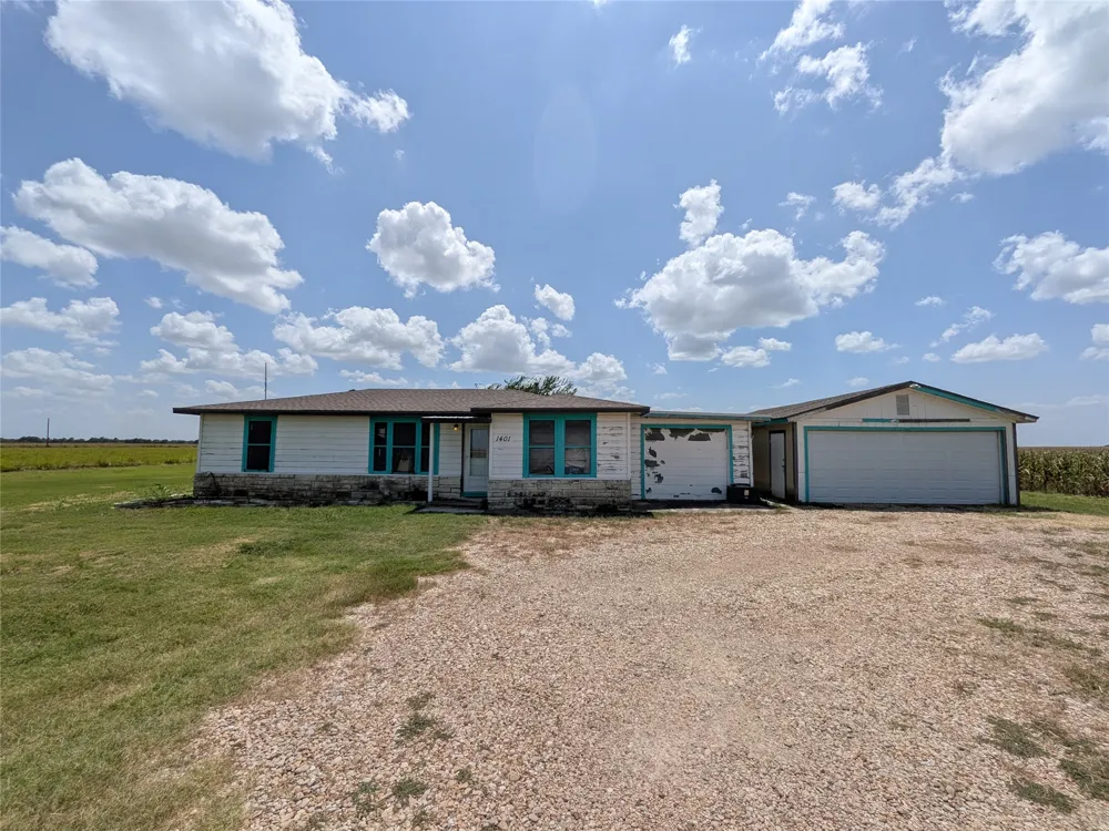 1401 Highway 95 Highway Granger, TX 76530