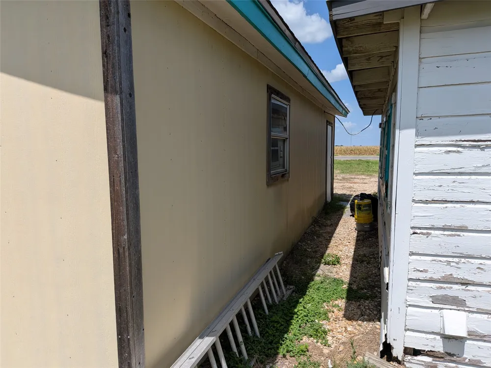 1401 Highway 95 Highway Granger, TX 76530
