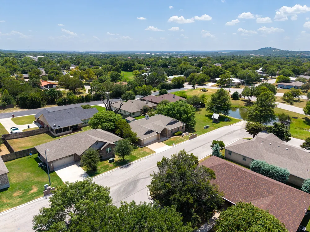 1204 Applewood Drive E Burnet, TX 78611