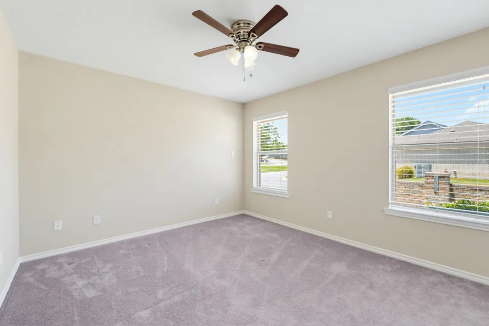 1204 Applewood Drive E Burnet, TX 78611