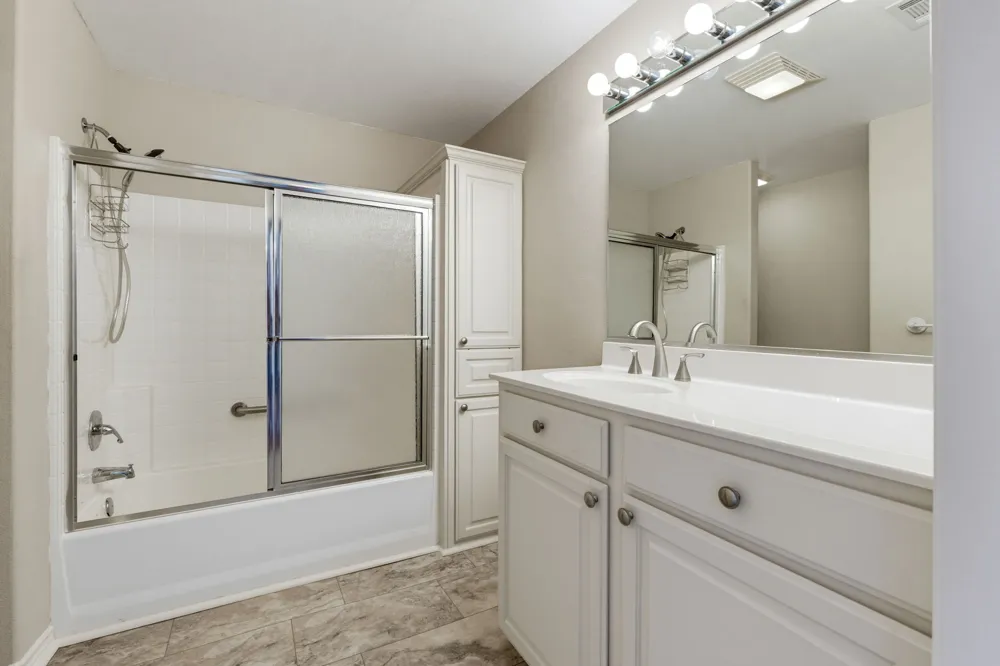 1204 Applewood Drive E Burnet, TX 78611