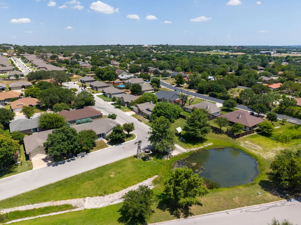 1204 Applewood Drive E Burnet, TX 78611