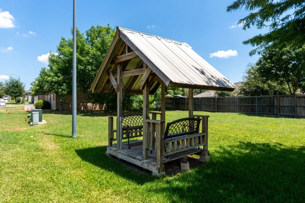 1204 Applewood Drive E Burnet, TX 78611