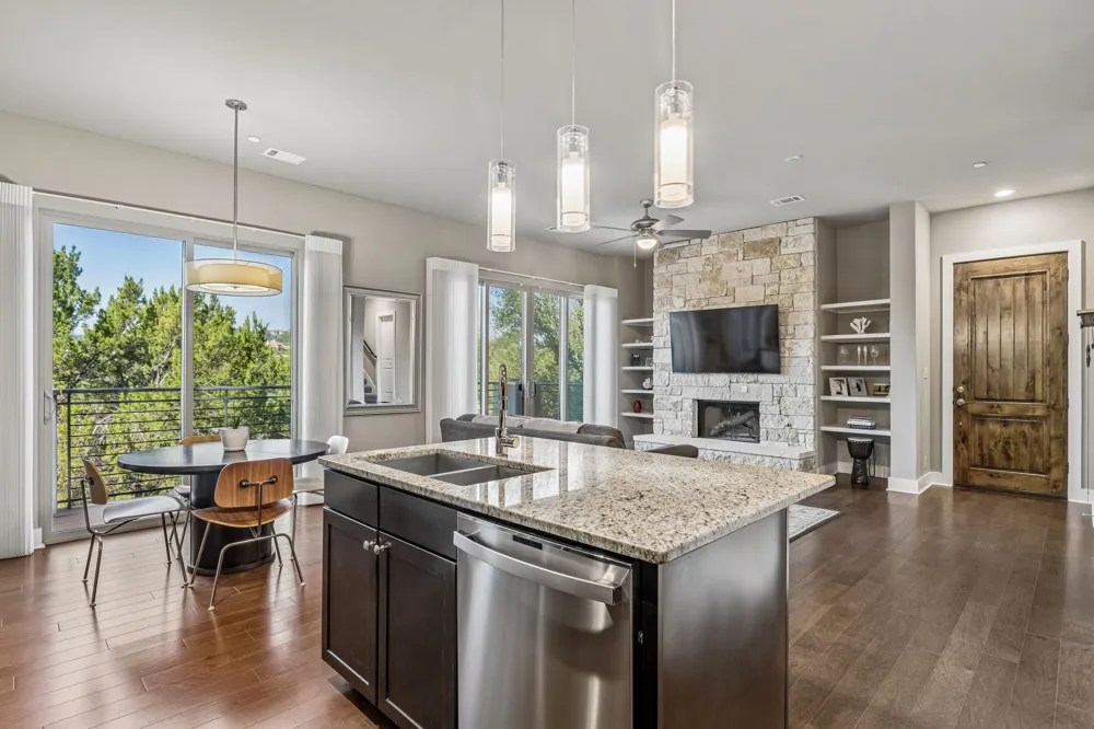 8110 Ranch Road 2222 Road #61 Austin, TX 78730
