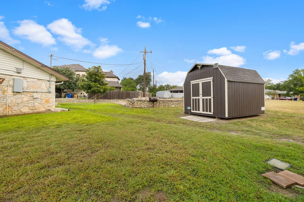 10608 Denell Circle Austin, TX 78753