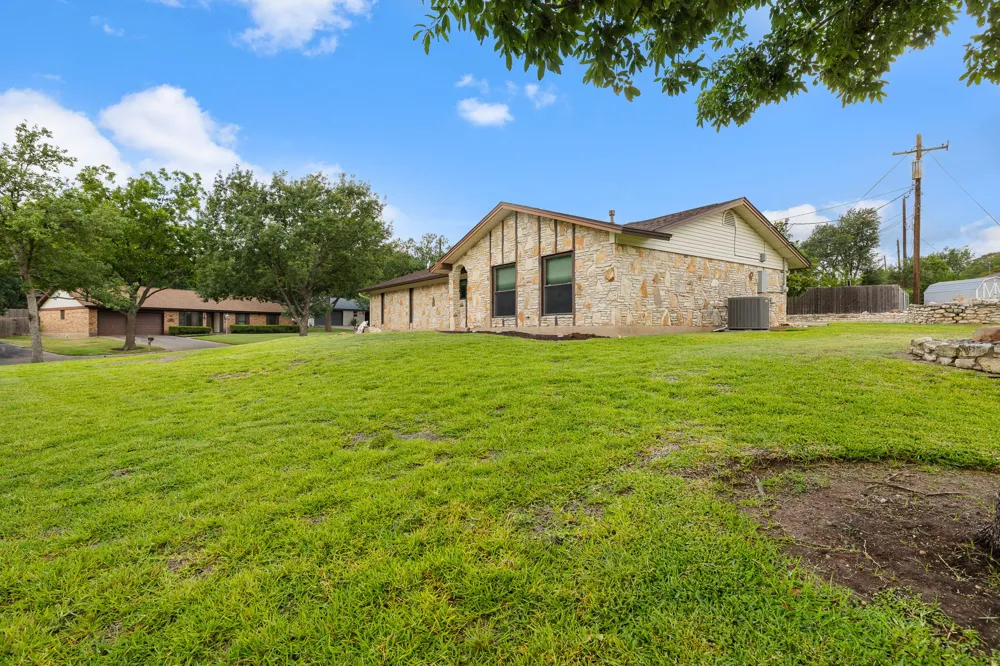 10608 Denell Circle Austin, TX 78753