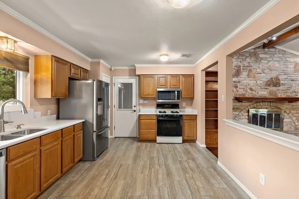 10608 Denell Circle Austin, TX 78753