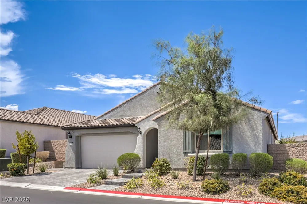 9952 Pine Trail Avenue Las Vegas, NV 89166