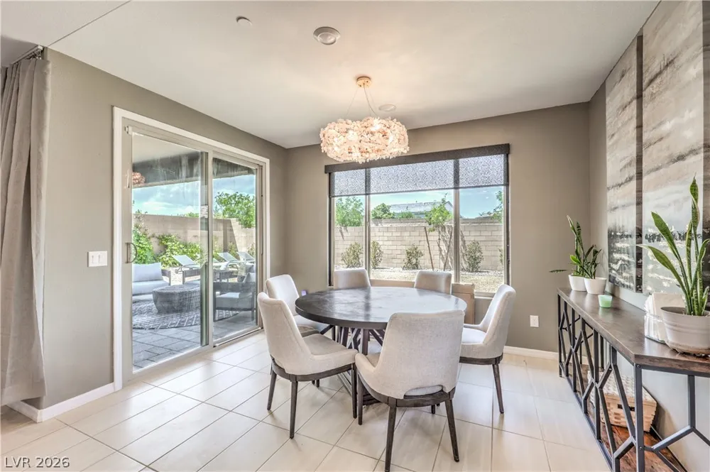 9952 Pine Trail Avenue Las Vegas, NV 89166