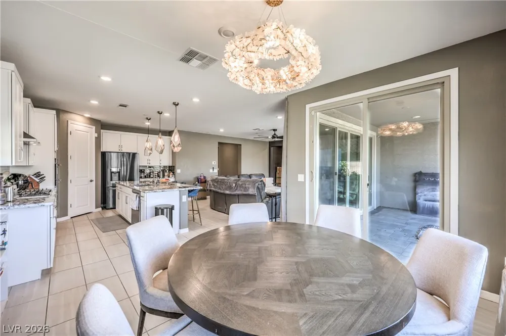 9952 Pine Trail Avenue Las Vegas, NV 89166