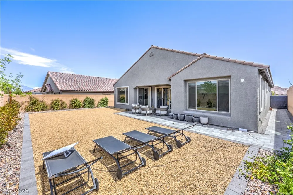 9952 Pine Trail Avenue Las Vegas, NV 89166