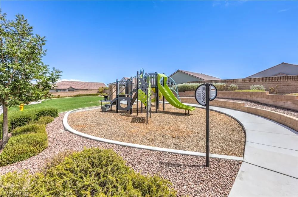 9952 Pine Trail Avenue Las Vegas, NV 89166