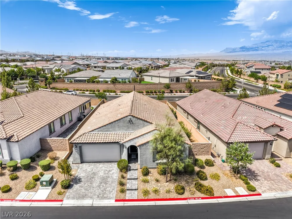 9952 Pine Trail Avenue Las Vegas, NV 89166