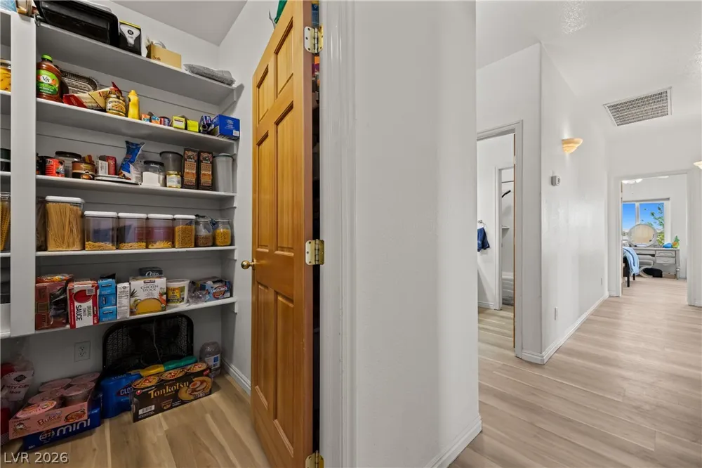 683 W Ingram Avenue Overton, NV 89040